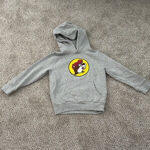 Gray Kids Hoodie with Buc-ee’s logo-kids size M , new condition